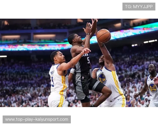 国王侧翼训练，福克斯三分节奏逐步恢复